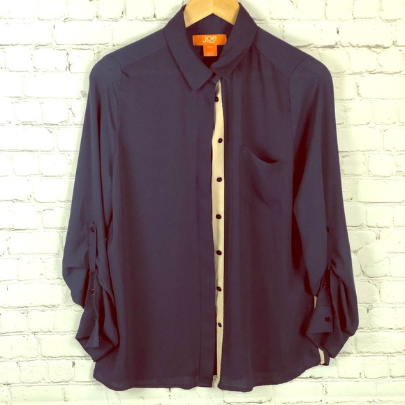 Medium sheer button down top - Picture 1 of 6